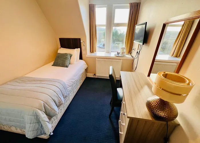 Cullen Bay Hotel