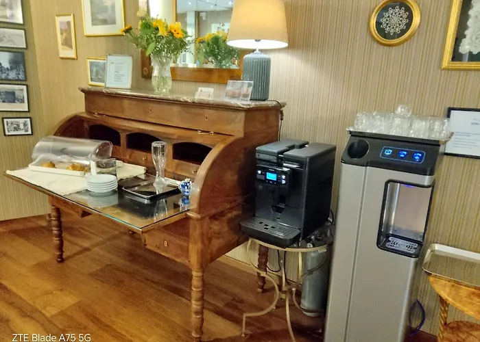 Hotel Roma E Rocca Cavour