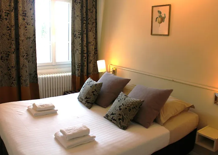 Hotel Logis Le Relais Imperial à Saint-Vallier-de-Thiey