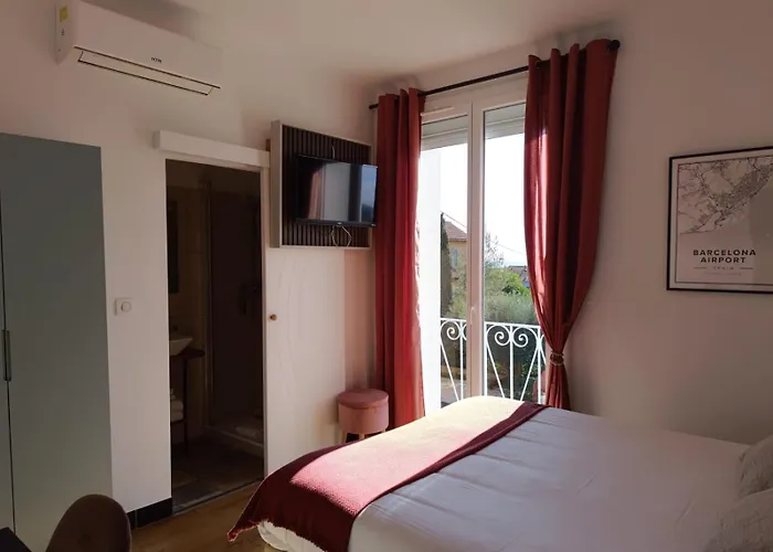 Hôtel La Petite Bohème Le Lavandou