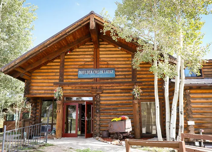 The Boulder Creek Lodge