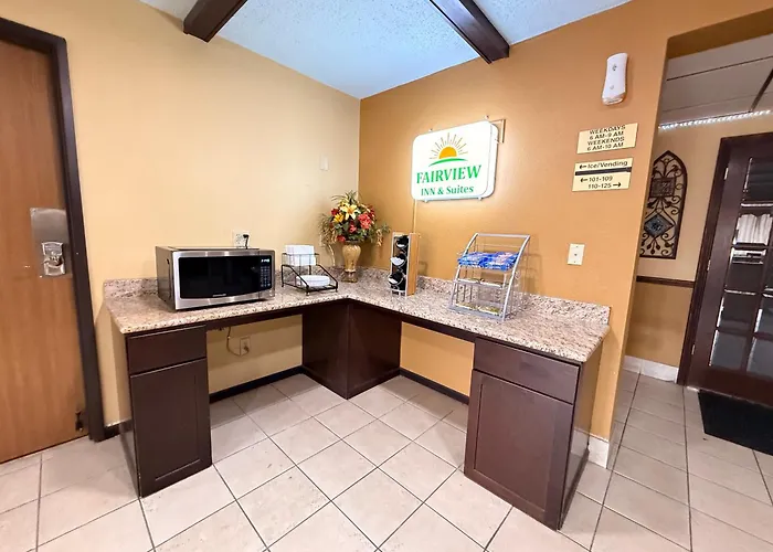 Fairview Inn & Suites Whitewater