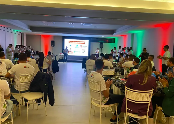 Aruá , Restaurante e Convenções