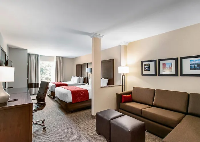 Comfort Suites Fishkill Near Interstate 84