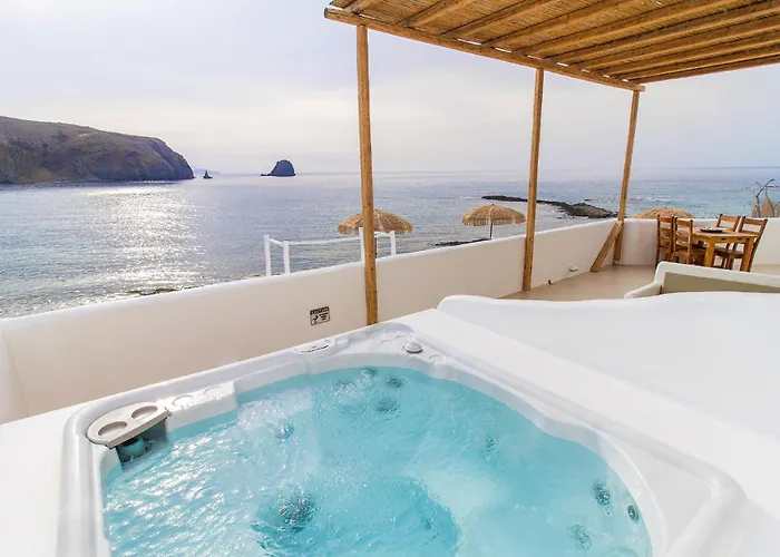Salt Suites Milos