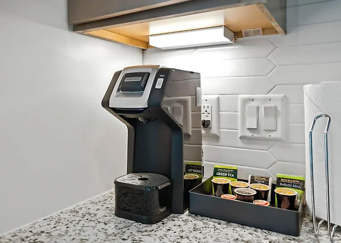 Placemakr Downtown