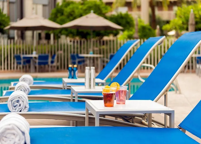 Doubletree Suites By Hilton Phoenix