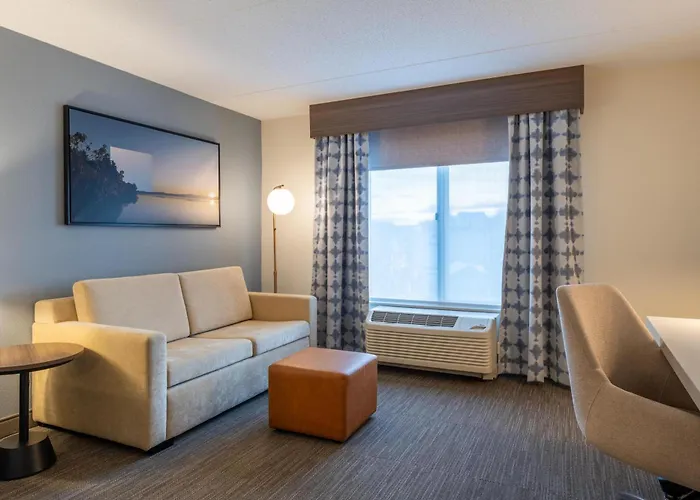 Hilton Garden Inn Auburn Riverwatch
