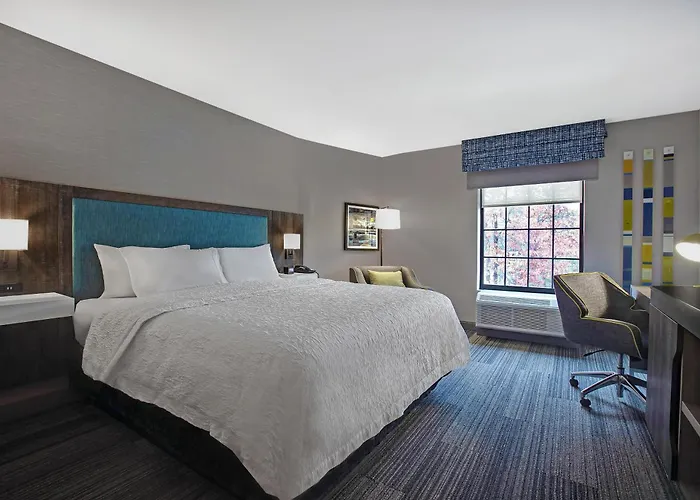 Hampton Inn Westfield