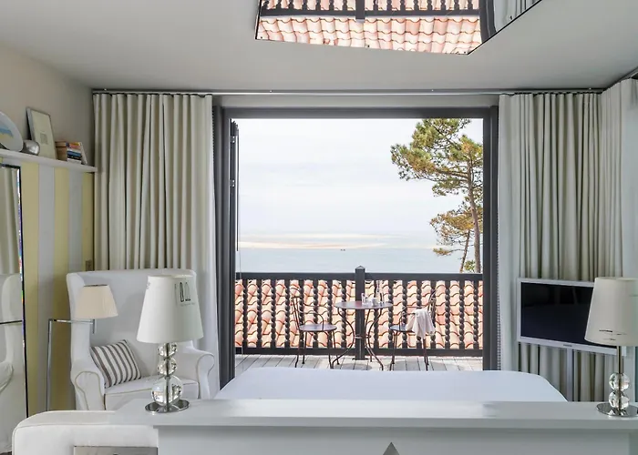 Hotel La Co Pyla-sur-Mer