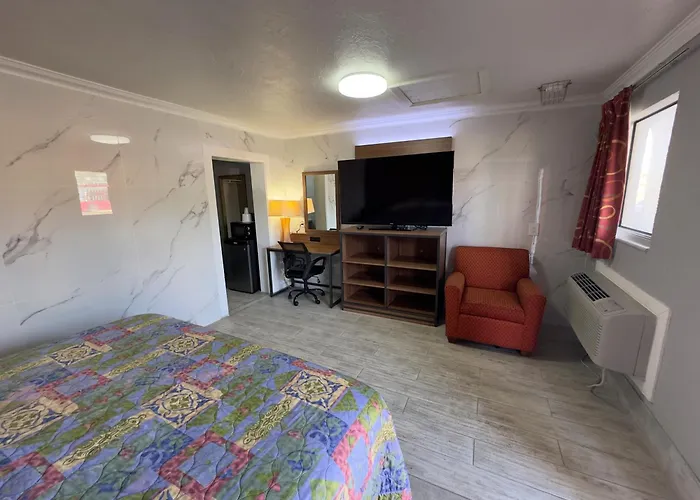 Economy Inn
