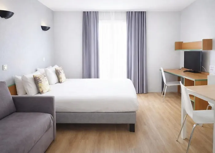 Aparthotel Adagio Access Paris Maisons-Alfort