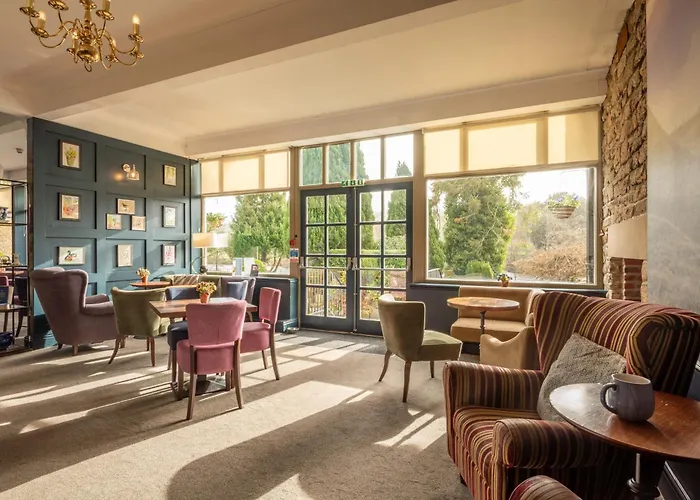 George Hotel