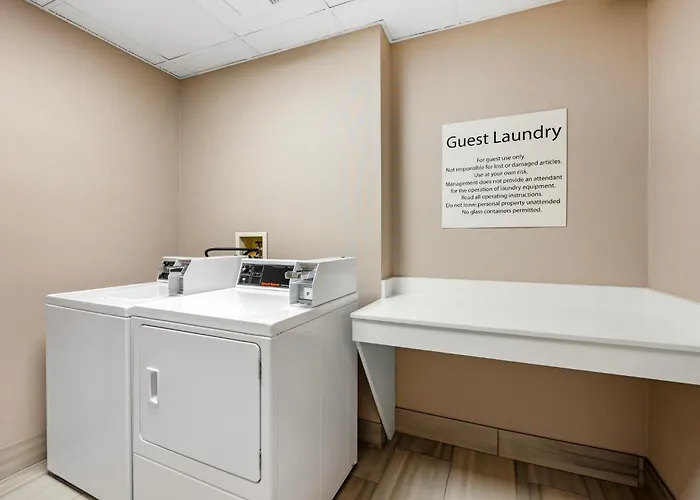 Holiday Inn Express & Suites Indianapolis - East By Ihg