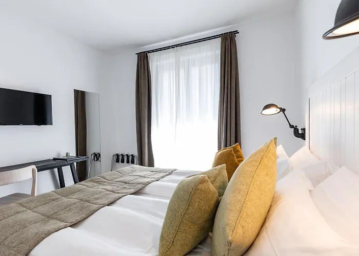 Seta Hotel