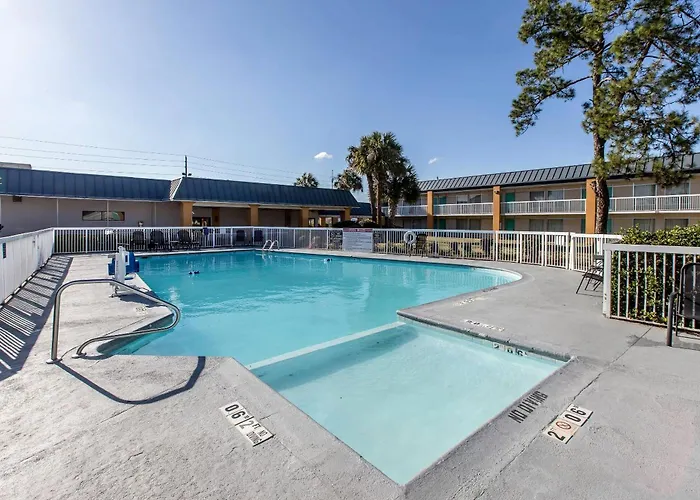 Quality Inn & Suites Conference Center