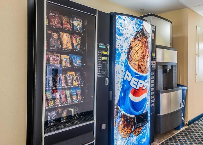 Quality Inn & Suites Eldridge Davenport North