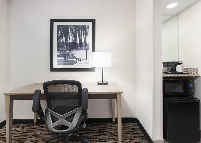 Clarksville Dog Friendly Hotels