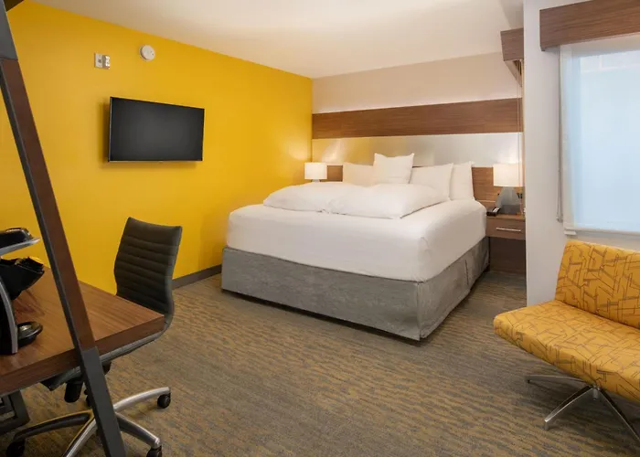 Staypineapple, Hotel Z, Gaslamp San Diego