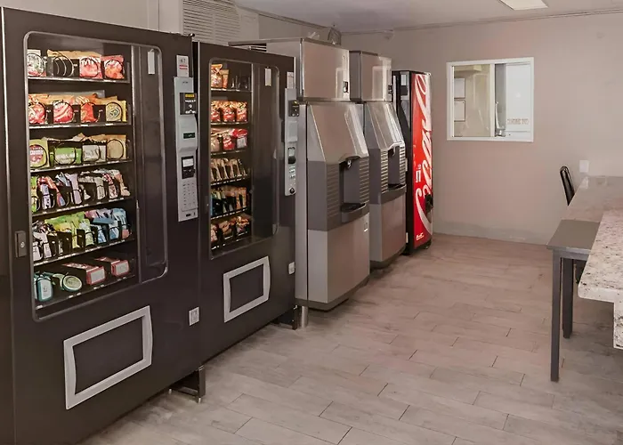 Econo Lodge Inn & Suites Yuma