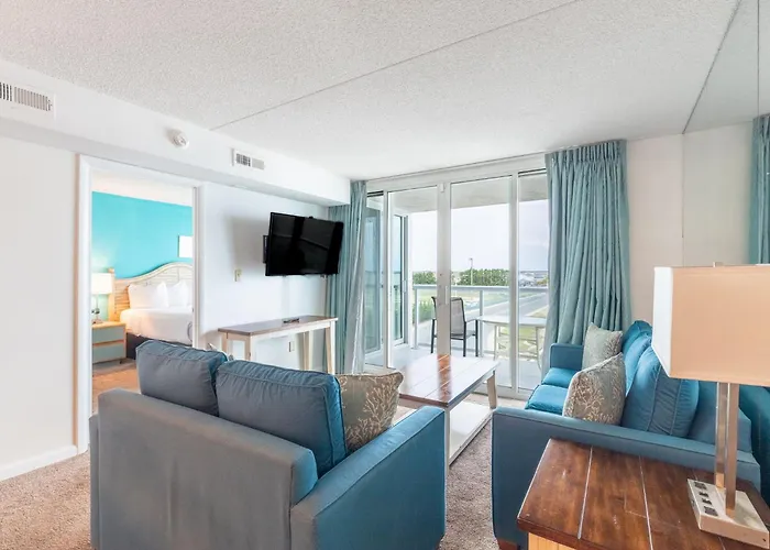 Bay Club Resort By Coolvacay