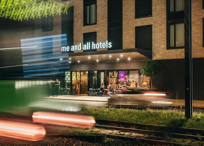 Me And All Oberkassel, By Hyatt