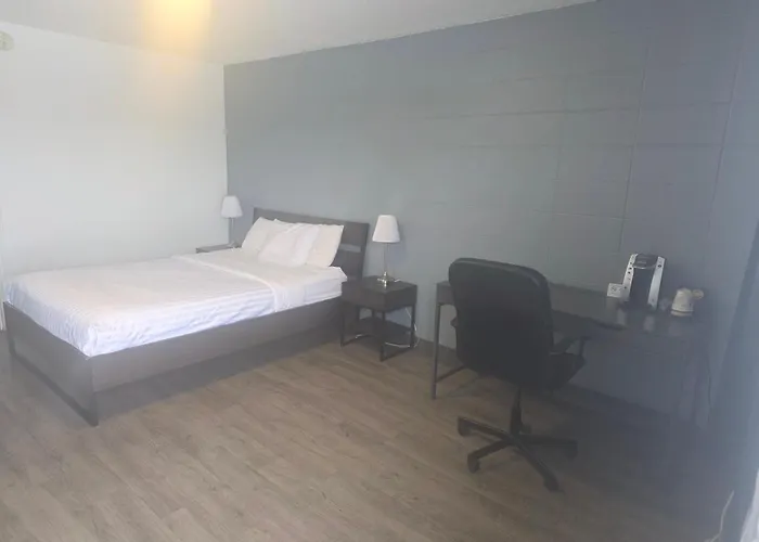 Howard Johnson By Wyndham Grande Prairie