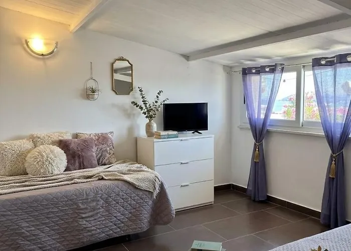 Crisvan Home