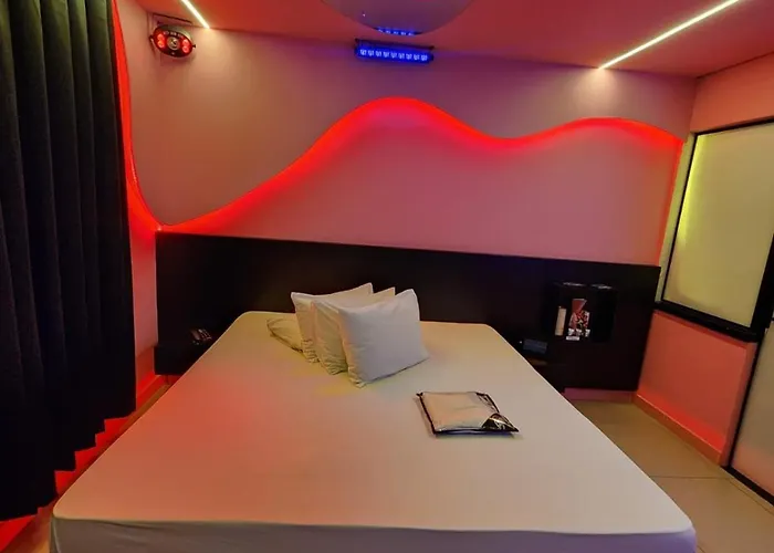 Fashion Motel