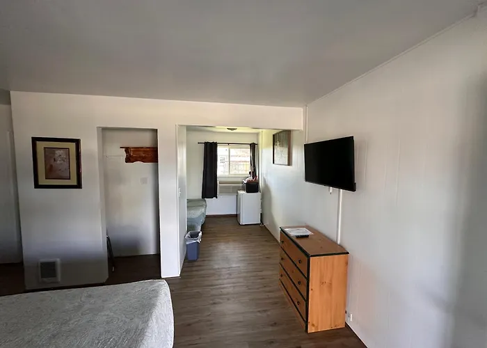 Rim Rock Motel