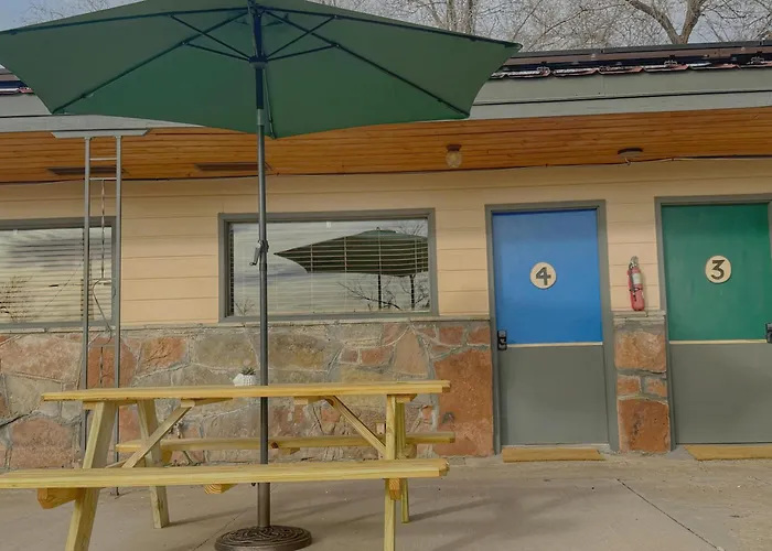 King Five Mokee Motel Pets Ok Shared Kitchen