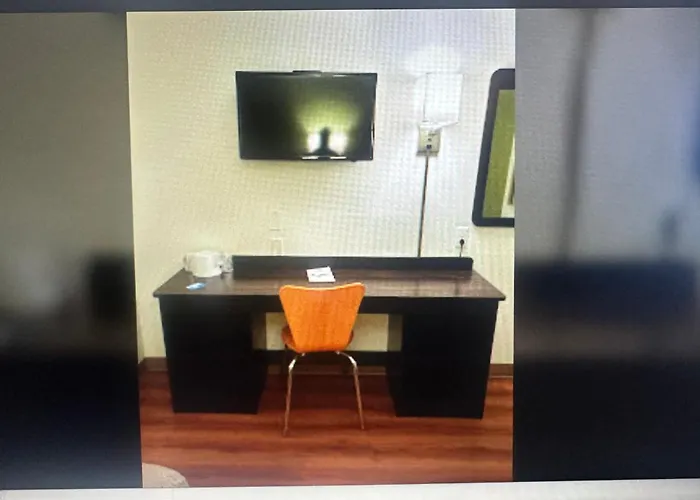 Motel 6-, Tx - East