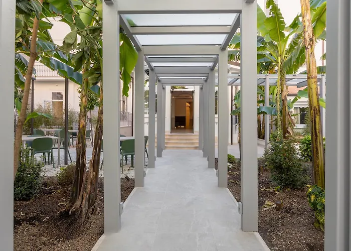 Hotel Astoria Garden