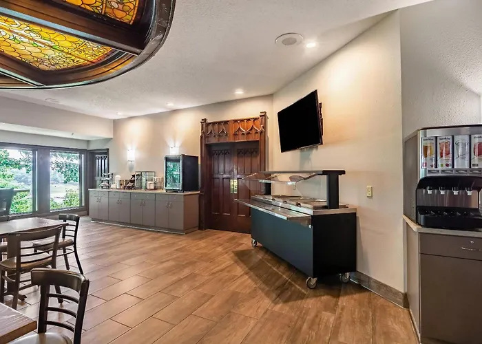 Riverview Inn & Suites, An Ascend Collection