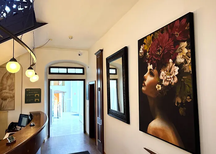 Hotel Goldener Adler Garni Hallstadt