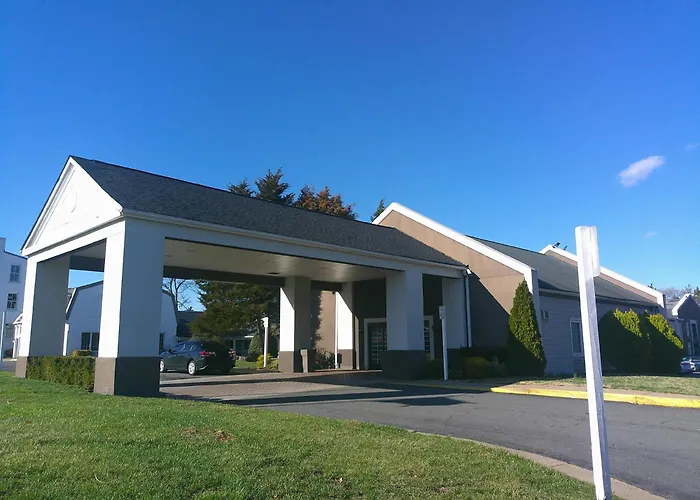 Clarion & Conference Center Leesburg
