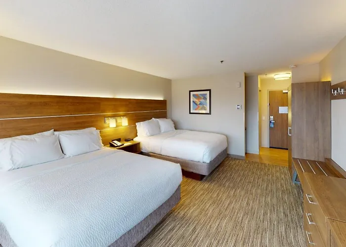 Holiday Inn Express South By Ihg