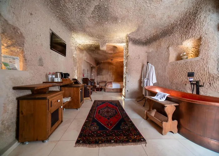 Divan Cave House