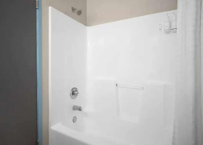 Days Inn & Suites By Wyndham Airport Albuquerque