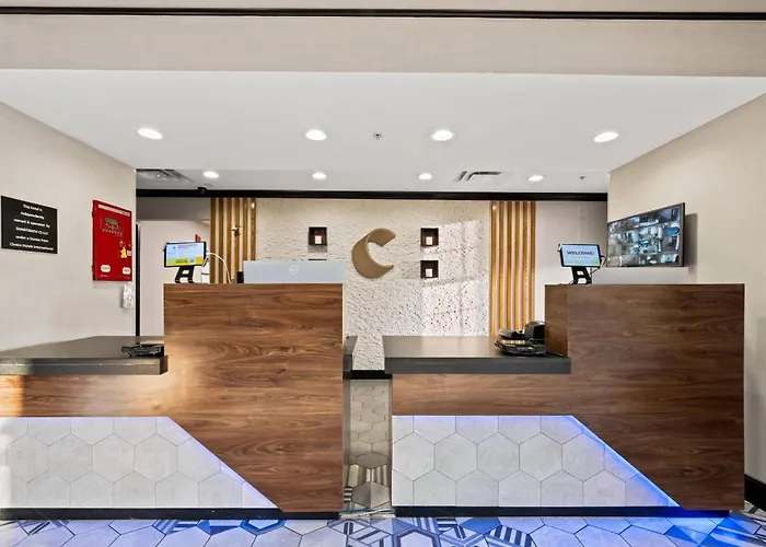 Comfort Suites Newport News Airport