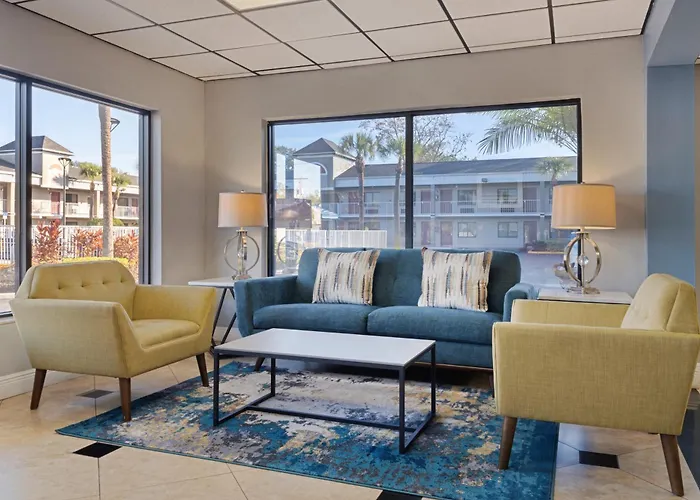 Hotel South Tampa & Suites