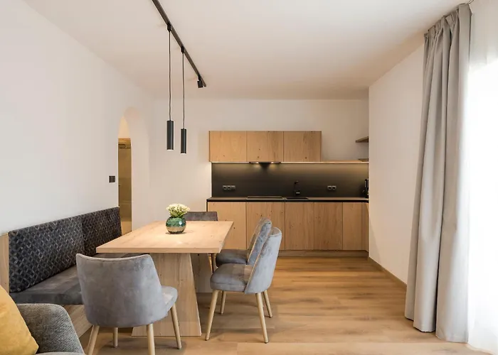 Hotel Foerstlerhof Postal / Burgstall