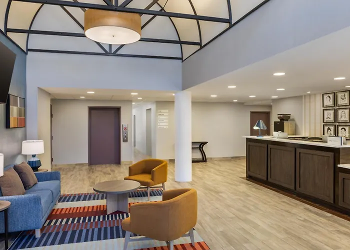 Lake Norman Inn And Suites