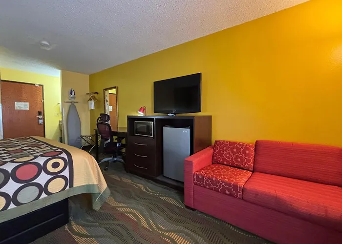 Super 8 By Wyndham Jacksonville
