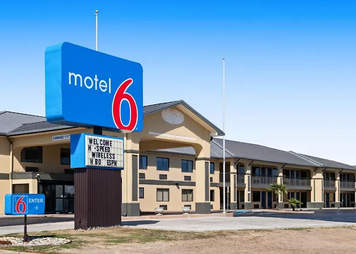 Motel 6 Prattville Al