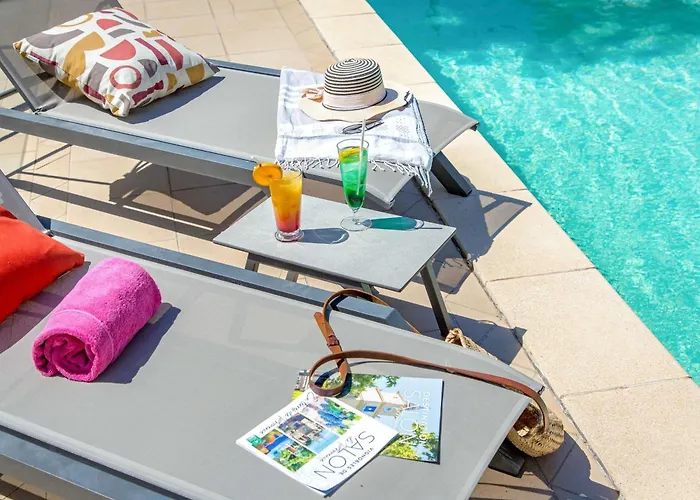 Ibis Salon De Provence Hotel