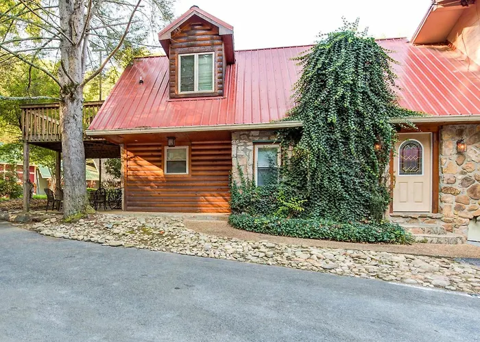 Quality Inn Creekside - Downtown Gatlinburg