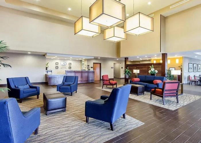 Comfort Suites Marietta-Parkersburg