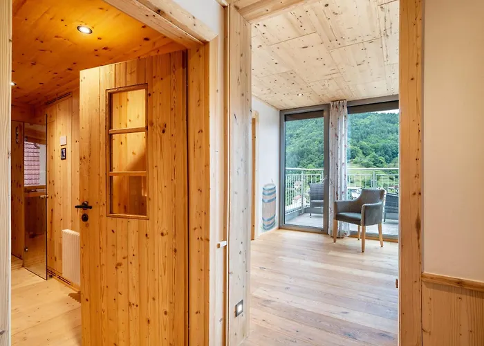 Wein- und Klimahotel Bergfriedel Bühlertal