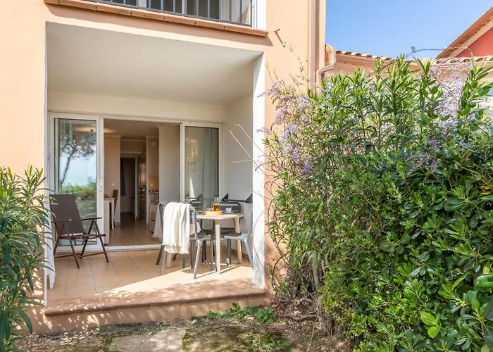 Résidence Pierre&Vacances Les Restanques Du Golfe De Saint-Tropez